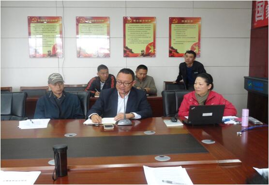 保山移动综合部副总杨涛在培训中宣贯省移动对车辆治理的有关要求事项。